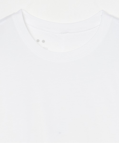HELIOPOLE(エリオポール)の「【THREE DOTS】Powdery cotton boy's alex(Tシャツ/カットソー・レディース・ブラック/ホワイト・S/L)」の4枚目の写真