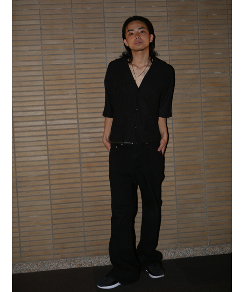 GOZER（ゴーザー）の「The Pleats Shirt（シャツ/ブラウス・メンズ・ブラック・3/1/2）」の3枚目の写真