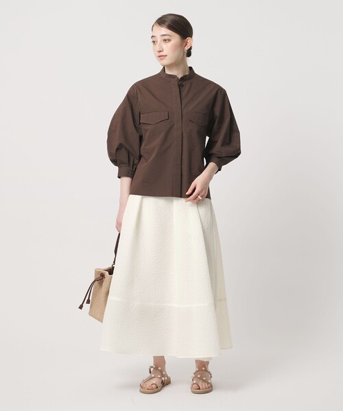 UNITED ARROWS（ユナイテッドアローズ）の「オーガンジー ジャガード フレアスカート ‐ウォッシャブル‐（スカート・レディース・オフホワイト/ライトブルー/ネイビー・38/36）」の5枚目の写真