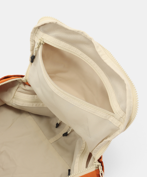 Topologie(トポロジー)の「【Topologie/トポロジー】Summit Duffle(ボストンバッグ・レディース・オレンジ・FREE)」の10枚目の写真
