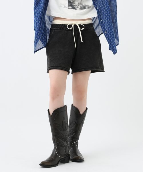 JEANASIS(ジーナシス)の「バイカラーニットショートパンツ/782988(その他パンツ・レディース・ブラック/ブラック系その他・FREE)」の1枚目の写真