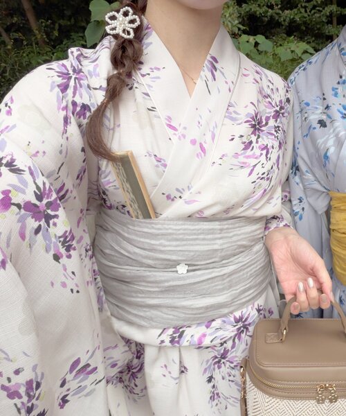 natural couture(ナチュラルクチュール)の「〈MARY QUANTコラボ〉デイジーチャーム帯締め(和装小物・レディース・シルバー・FREE)」の1枚目の写真