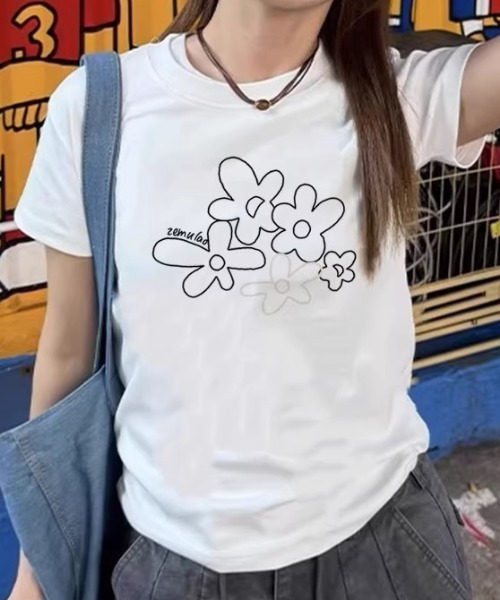 AVYL(アヴィル)の「フラワーグラフィックプリント半袖Tシャツ(Tシャツ/カットソー・レディース・ホワイト/ネイビー・M)」の12枚目の写真