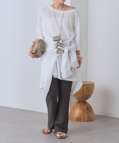 RIVE DROITE(リヴドロワ)の「【A・MONN】【吸水速乾/接触冷感】オープンネックチュニックTee(Tシャツ/カットソー・レディース・ホワイト/ブラック・FREE)」の11枚目の写真