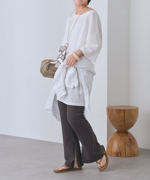 RIVE DROITE(リヴドロワ)の「【A・MONN】【吸水速乾/接触冷感】オープンネックチュニックTee(Tシャツ/カットソー・レディース・ホワイト/ブラック・FREE)」の12枚目の写真