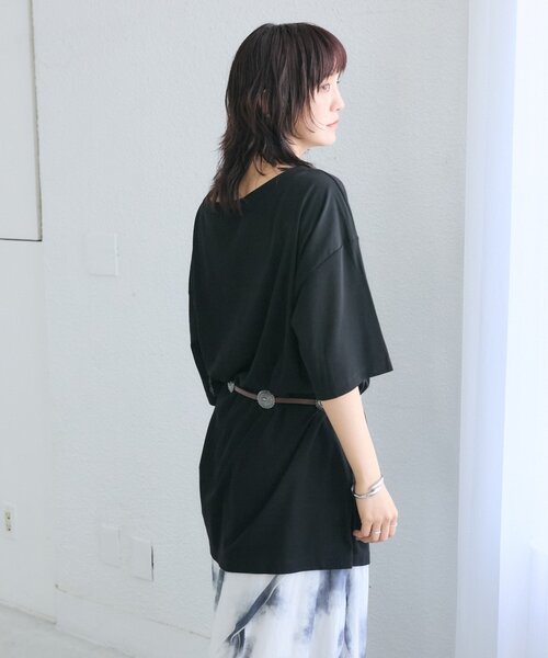RIVE DROITE(リヴドロワ)の「【A・MONN】【吸水速乾/接触冷感】オープンネックチュニックTee(Tシャツ/カットソー・レディース・ホワイト/ブラック・FREE)」の8枚目の写真
