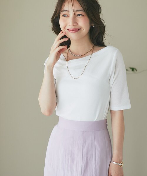 La boutique BonBon(ラブティックボンボン)の「【今すぐお届け・ニュアンス美人】ドレープネックハーフスリーブテレコカットソー(Tシャツ/カットソー・レディース・ブラック/サックスブルー/ホワイト・FREE)」の4枚目の写真