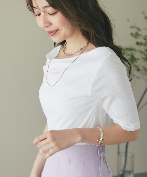 La boutique BonBon(ラブティックボンボン)の「【今すぐお届け・ニュアンス美人】ドレープネックハーフスリーブテレコカットソー(Tシャツ/カットソー・レディース・ブラック/サックスブルー/ホワイト・FREE)」の5枚目の写真