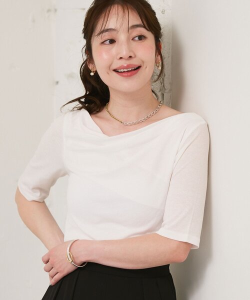 La boutique BonBon(ラブティックボンボン)の「【今すぐお届け・ニュアンス美人】ドレープネックハーフスリーブテレコカットソー(Tシャツ/カットソー・レディース・ブラック/サックスブルー/ホワイト・FREE)」の10枚目の写真