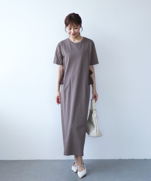 Jines(ジネス)の「フリルデザインワンピース(ワンピース・レディース・ブラック/カーキ/ブラウン・38)」の22枚目の写真