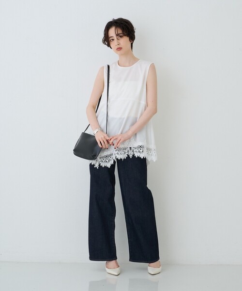 EMMA ROUGE VIF(エマルージュヴィフ)の「ランダムヘム裾レースノースリーブブラウス/ペプラム/夏服/オフィスカジュアル(シャツ/ブラウス・レディース・ブラック/オフホワイト・フリー)」の16枚目の写真