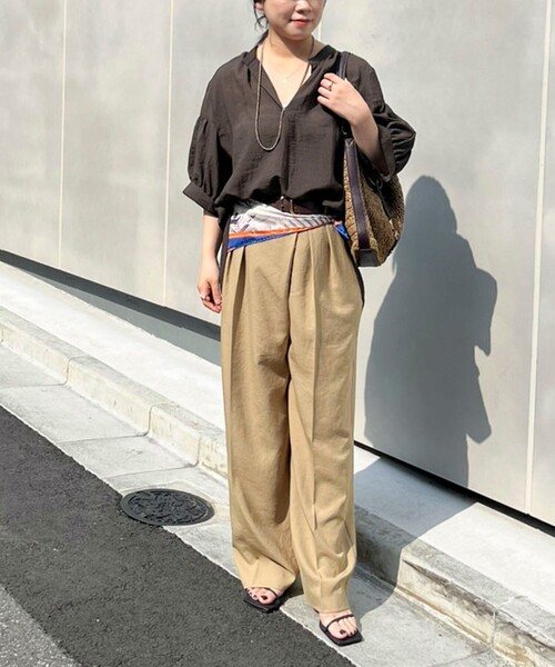 NOLLEY’S(ノーリーズ)の「《接触冷感》【BECシリーズ】ウォッシャブル半袖オーバーギャザーブラウス(シャツ/ブラウス・レディース・カーキ/サックスブルー/キャメル・38)」の13枚目の写真