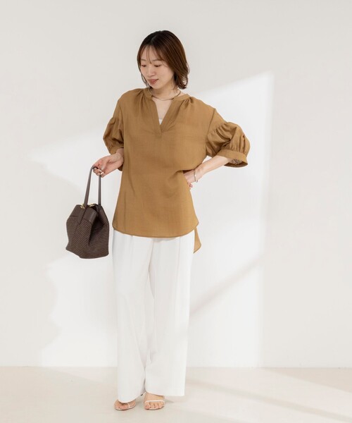 NOLLEY’S（ノーリーズ）の「《接触冷感》【BECシリーズ】ウォッシャブル半袖オーバーギャザーブラウス（シャツ/ブラウス・レディース・カーキ/サックスブルー/キャメル・38）」の12枚目の写真