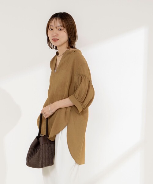 NOLLEY’S（ノーリーズ）の「《接触冷感》【BECシリーズ】ウォッシャブル半袖オーバーギャザーブラウス（シャツ/ブラウス・レディース・カーキ/サックスブルー/キャメル・38）」の14枚目の写真