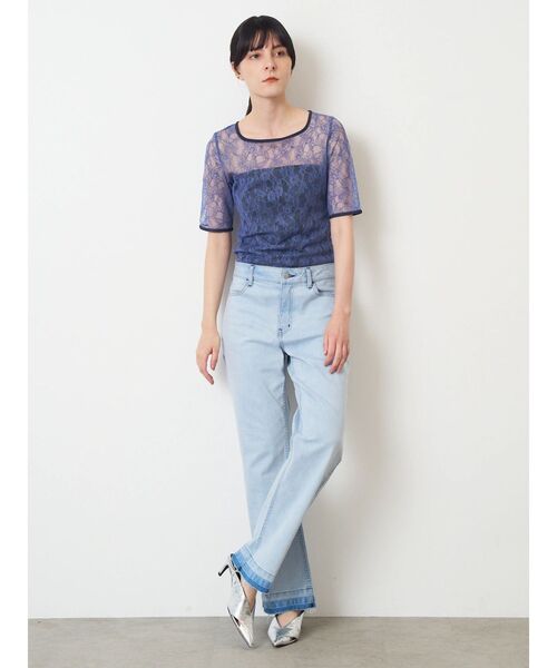 ELENDEEK(エレンディーク)の「セミフレアラフデニムワイドパンツ(デニムパンツ・レディース・ライトブルー/ブルー・2/1)」の9枚目の写真