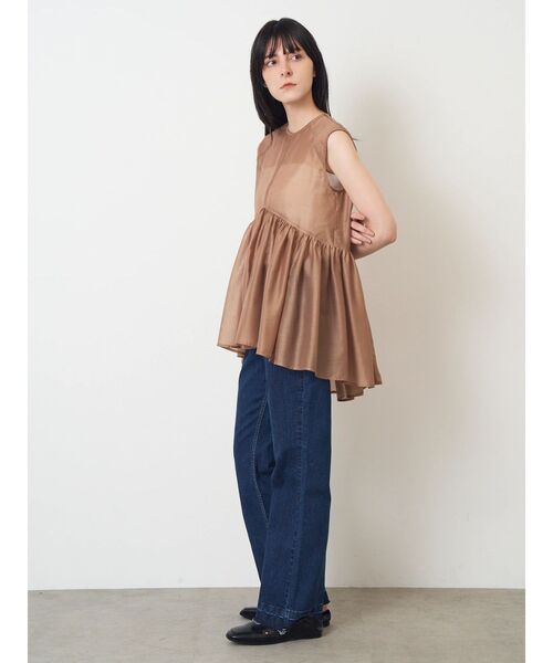 ELENDEEK(エレンディーク)の「セミフレアラフデニムワイドパンツ(デニムパンツ・レディース・ライトブルー/ブルー・2/1)」の21枚目の写真