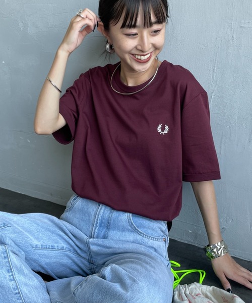 FRED PERRY（フレッドペリー）の「[FRED PERRY/フレッドペリー] ワンポイントロゴ刺繍 ショートスリーブリンガーTシャツ M3519（Tシャツ/カットソー・レディース・ワイン/グレー/ダークグリーン/モスグリーン/キナリ・XL/L/M/S/XS）」の5枚目の写真