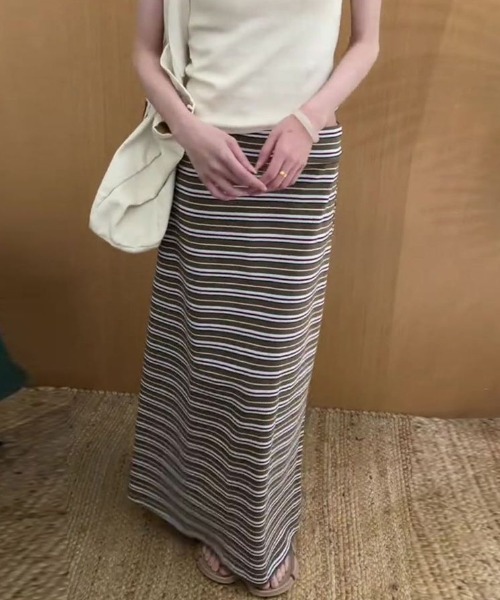 Lis ardent(リスアルダン)の「マルチボーダーリブナロースカート/Iラインロングスカート(スカート・レディース・グレー/ネイビー/ブラウン・M)」の9枚目の写真