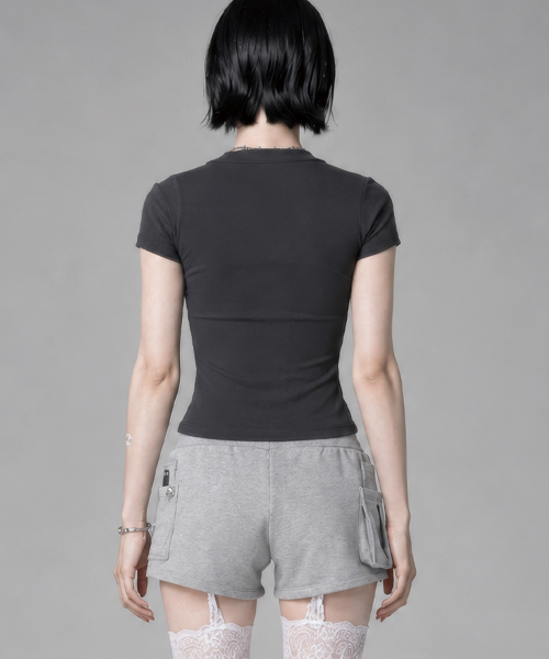 ETRE AU SOMMET（エトレオソメ）の「Shirring Eyelet Bolero top (Dark Gray)（Tシャツ/カットソー・レディース・ダークグレー・FREE）」の3枚目の写真