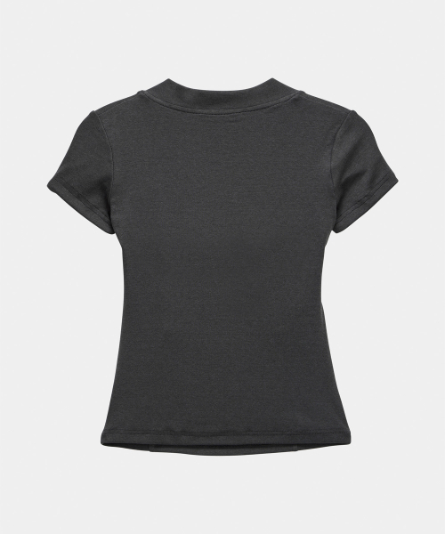 ETRE AU SOMMET（エトレオソメ）の「Shirring Eyelet Bolero top (Dark Gray)（Tシャツ/カットソー・レディース・ダークグレー・FREE）」の5枚目の写真