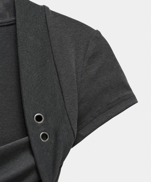 ETRE AU SOMMET（エトレオソメ）の「Shirring Eyelet Bolero top (Dark Gray)（Tシャツ/カットソー・レディース・ダークグレー・FREE）」の7枚目の写真