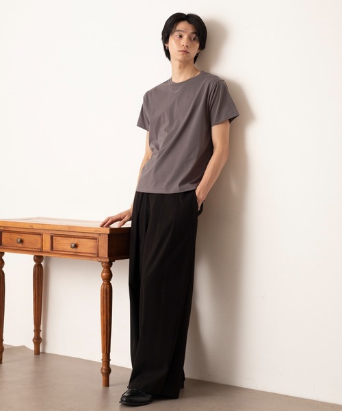 LUCY(ルーシー)の「LUCY/マルチファンクッションコンパクトT(Tシャツ/カットソー・メンズ・ダークグレー/ブラック/オフホワイト・MEDIUM/LARGE)」の6枚目の写真