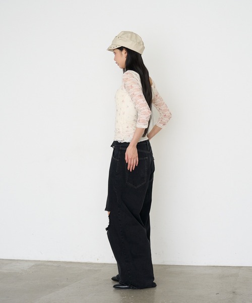 RAY CASSIN(レイカズン)の「レース花柄シアーロングTシャツ(Tシャツ/カットソー・レディース・アイボリー/ライトベージュ・FREE)」の13枚目の写真