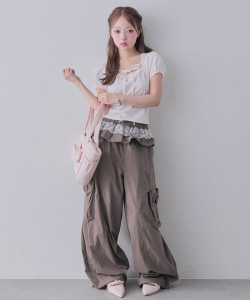 OLIVE des OLIVE（オリーブデオリーブ）の「バレルレッグリボンカーゴパンツ（カーゴパンツ・レディース・ピンク/ブラウン/ブラック・FREE）」の13枚目の写真