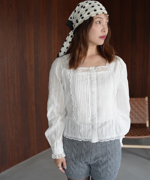 SANSeLF(サンセルフ)の「【SANSeLF】スクエアネックレースピンタックブラウス saw26s099(シャツ/ブラウス・レディース・ホワイト・FREE)」の10枚目の写真