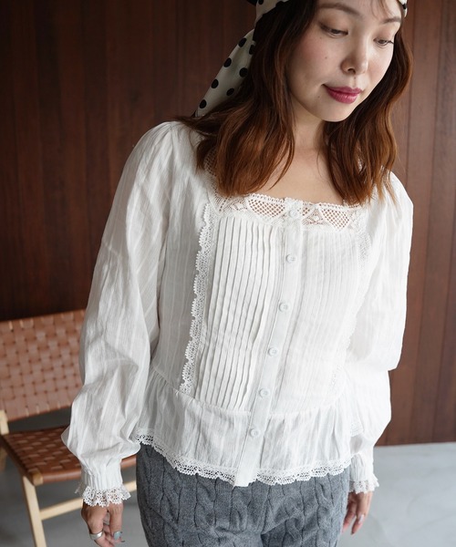 SANSeLF(サンセルフ)の「【SANSeLF】スクエアネックレースピンタックブラウス saw26s099(シャツ/ブラウス・レディース・ホワイト・FREE)」の9枚目の写真
