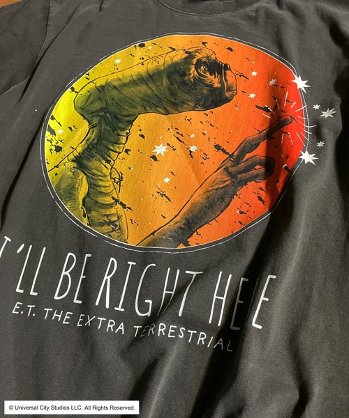 minius(ミニウス)の「【E.T.】A friend from beyond 映画 ライセンス Tシャツ ヴィンテージ風 プリントデザインメンズ レディース(Tシャツ/カットソー・メンズ・ホワイト/ブラック・LARGE/SMALL/X-LARGE/MEDIUM)」の4枚目の写真