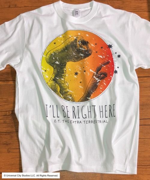 minius(ミニウス)の「【E.T.】A friend from beyond 映画 ライセンス Tシャツ ヴィンテージ風 プリントデザインメンズ レディース(Tシャツ/カットソー・メンズ・ホワイト/ブラック・LARGE/SMALL/X-LARGE/MEDIUM)」の3枚目の写真