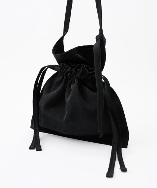 ITTI（イッチ）の「ITTI/イッチ/MARY RED CROSS BAG / CERATO BRIGHT（ショルダーバッグ・レディース・ブラウン/ブラック・F）」の3枚目の写真