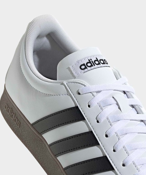 adidas(アディダス)の「VL コート ベース / VL COURT BASE / アディダス adidas スニーカー(スニーカー・メンズ・ホワイト×ブラック・22.0cm/22.5cm/23.0cm/23.5cm/24.0cm/24.5cm/25.0cm/25.5cm/26.0cm/26.5cm/27.0cm/27.5cm/28.0cm/28.5cm/29.0cm)」の7枚目の写真