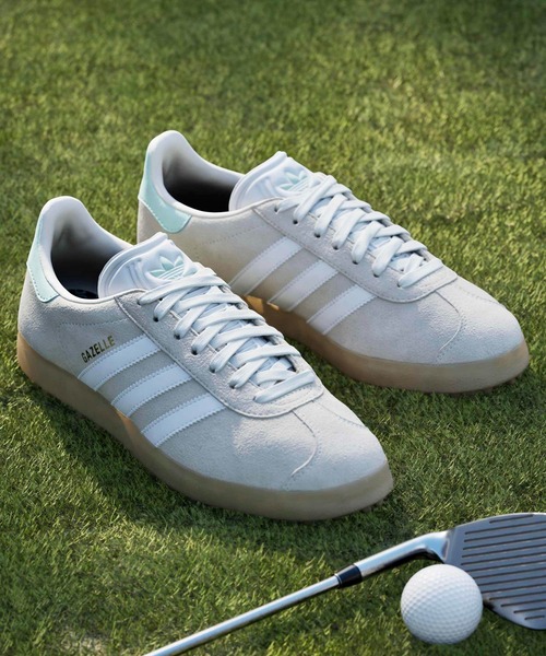 adidas(アディダス)の「オリジナルスゴルフ ウィメンズ ガゼル ゴルフ 【adidas Golf/アディダスゴルフ】(スニーカー・レディース・ホワイト・25.0cm/24.5cm/23.5cm/24.0cm/26.0cm/25.5cm/22.0cm/23.0cm/22.5cm)」の1枚目の写真