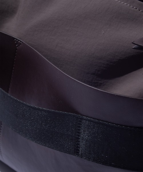F/CE. (エフシーイー)の「F/CE. TECH LEATHER SHOULDER DUFFLE BAG / エフシーイー テックレザー ショルダー ダッフルバッグ(ショルダーバッグ・レディース・ブラック/ブラウン・FREE)」の13枚目の写真
