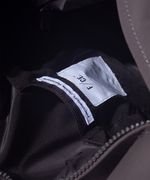 F/CE. (エフシーイー)の「F/CE. TECH LEATHER SHOULDER DUFFLE BAG / エフシーイー テックレザー ショルダー ダッフルバッグ(ショルダーバッグ・レディース・ブラック/ブラウン・FREE)」の14枚目の写真