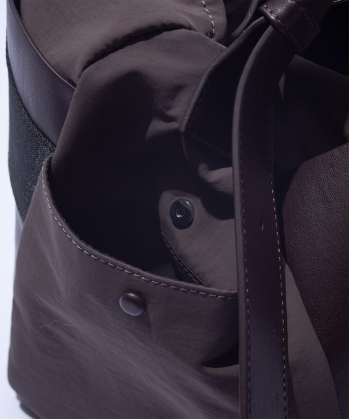 F/CE. (エフシーイー)の「F/CE. TECH LEATHER SHOULDER DUFFLE BAG / エフシーイー テックレザー ショルダー ダッフルバッグ(ショルダーバッグ・レディース・ブラック/ブラウン・FREE)」の16枚目の写真