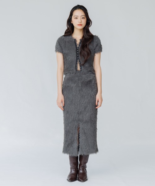 SENEE(セニー)の「front hook feather knit tops(フロントホックフェザーニットトップス)(ニット/セーター・レディース・グレー/アイボリー/ブラック・FREE)」の5枚目の写真