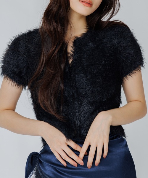 SENEE(セニー)の「front hook feather knit tops(フロントホックフェザーニットトップス)(ニット/セーター・レディース・グレー/アイボリー/ブラック・FREE)」の10枚目の写真
