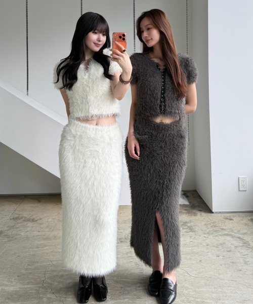 SENEE(セニー)の「front hook feather knit tops(フロントホックフェザーニットトップス)(ニット/セーター・レディース・グレー/アイボリー/ブラック・FREE)」の15枚目の写真