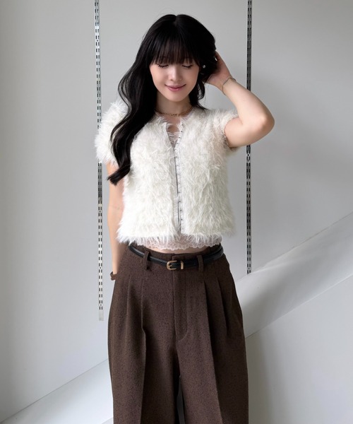 SENEE(セニー)の「front hook feather knit tops(フロントホックフェザーニットトップス)(ニット/セーター・レディース・グレー/アイボリー/ブラック・FREE)」の22枚目の写真