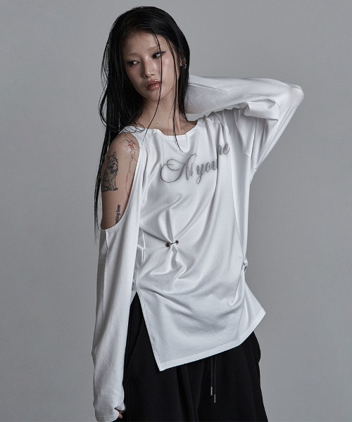as you are(アズユーアー)の「◇ASYOUARE◇ブランド直輸入正規品/カットアウト ピアッシング ロング スリーブ CUT-OUT PIERCING LONG SLEEVE(Tシャツ/カットソー・レディース・ホワイト/チャコール・FREE)」の3枚目の写真