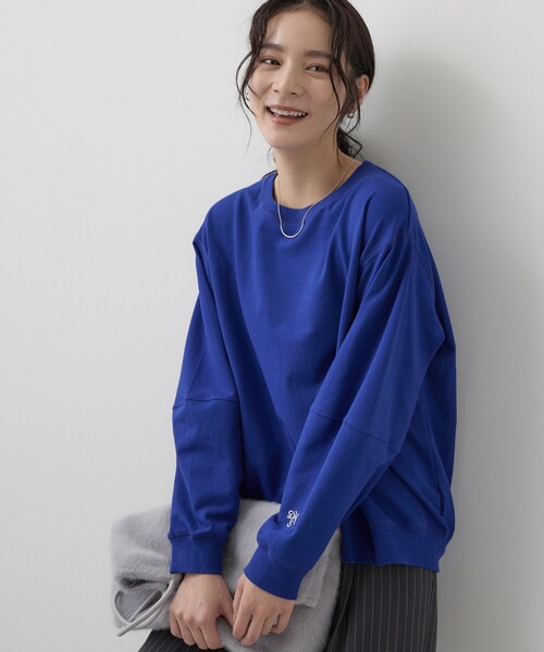 Dessin(デッサン)の「【洗える/6色展開】フォルムスリーブミニ裏毛 プルオーバー(Tシャツ/カットソー・レディース・ワインレッド/ライトグレー/ベビーピンク/ブルー/ライトベージュ/ブラック・01/03/02)」の4枚目の写真