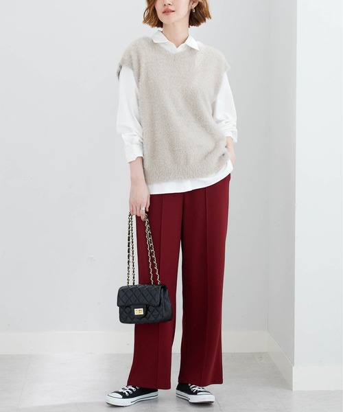 BELLUNA PLUS(ベルーナ)の「ラメシャギー素材Vネックニットベスト(ベスト・レディース・チャコール/ベージュ・X-LARGE/LARGE/MEDIUM)」の15枚目の写真
