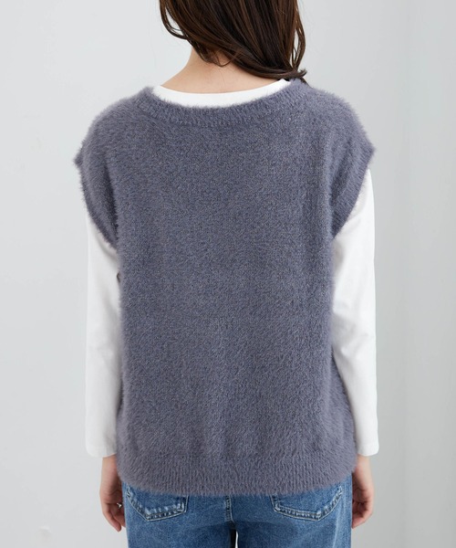 BELLUNA PLUS(ベルーナ)の「ラメシャギー素材Vネックニットベスト(ベスト・レディース・チャコール/ベージュ・X-LARGE/LARGE/MEDIUM)」の5枚目の写真
