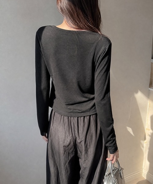 JOCOSA(ジョコサ)の「やわらかニットカーディガン(カーディガン/ボレロ・レディース・アイボリー/ネイビー/ブラック/ホワイト・M/L/XL/S)」の8枚目の写真