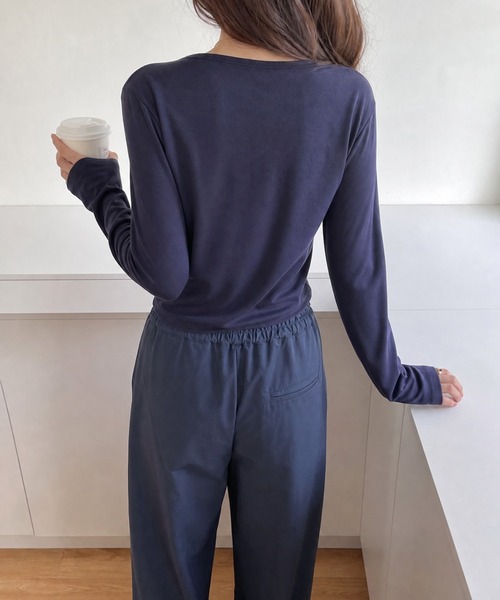 JOCOSA(ジョコサ)の「やわらかニットカーディガン(カーディガン/ボレロ・レディース・アイボリー/ネイビー/ブラック/ホワイト・M/L/XL/S)」の9枚目の写真