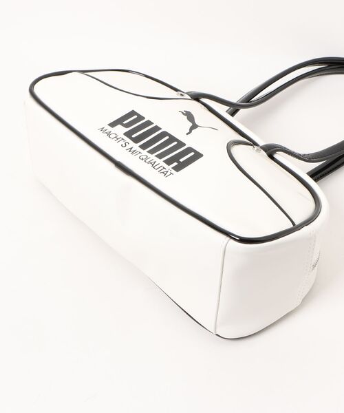 PUMA(プーマ)の「PUMA プーマ M 1976 FLUTE GRIP BAG カジュアルバッグ 092864 02WH/BK(ボディバッグ/ウエストポーチ・メンズ・ホワイト・FREE)」の3枚目の写真