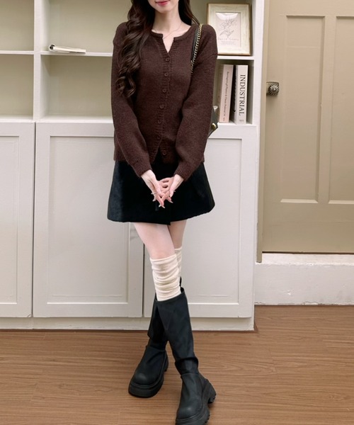 Ada.（エイダ）の「ヘンリーネック ショート丈 ニットカーディガン（カーディガン/ボレロ・レディース・ブラウン/アイボリー/グレー・FREE）」の5枚目の写真